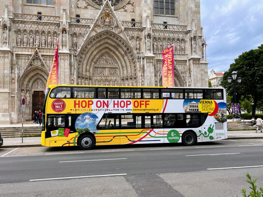 Hop-On Hop-Off Vienna with Vienna Sightseeing